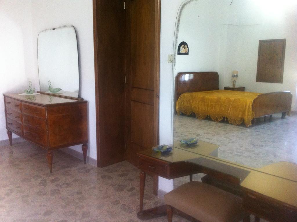 Masseria San Paolo Bed & Breakfast Salice Salentino Bilik gambar